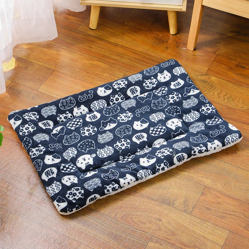 Pet Dog Bed All Season Warm Thick Sleeping Cat Nest Cushion Soft Pet Dog Sofa Mat Elastic Cat Bed for Medium Dog Accessories