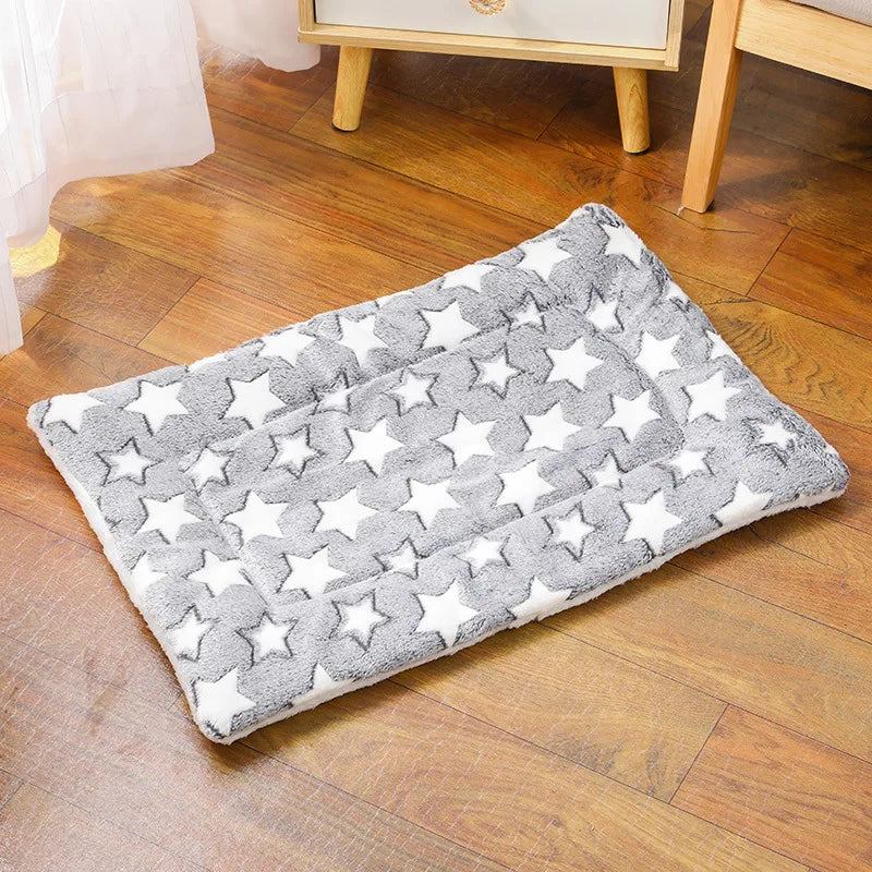 Pet Dog Bed All Season Warm Thick Sleeping Cat Nest Cushion Soft Pet Dog Sofa Mat Elastic Cat Bed for Medium Dog Accessories
