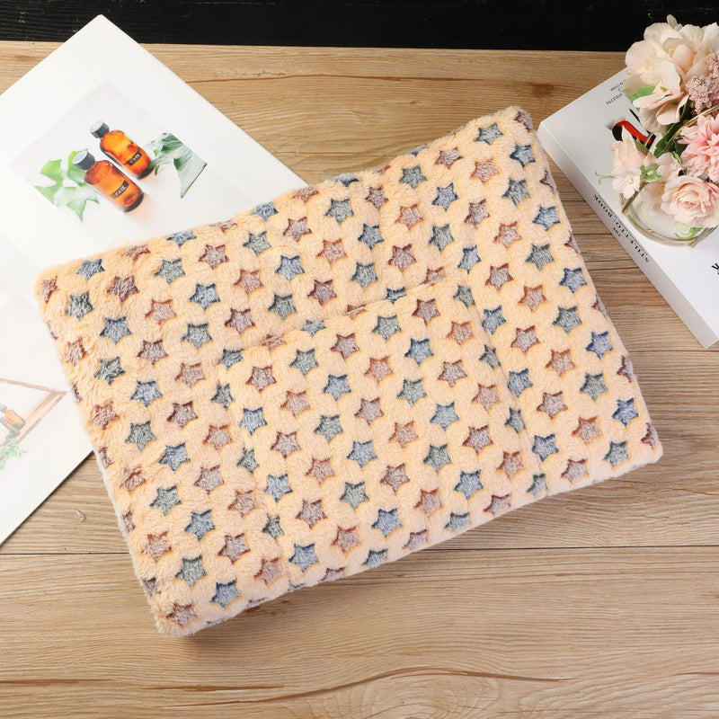 Pet Dog Bed All Season Warm Thick Sleeping Cat Nest Cushion Soft Pet Dog Sofa Mat Elastic Cat Bed for Medium Dog Accessories
